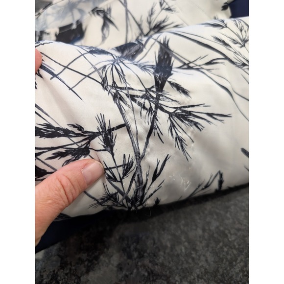 Joseph Ribkoff Blouse Black‎ White Abstract Floral Print Bell Sleeve Top size 2 - Picture 9 of 9